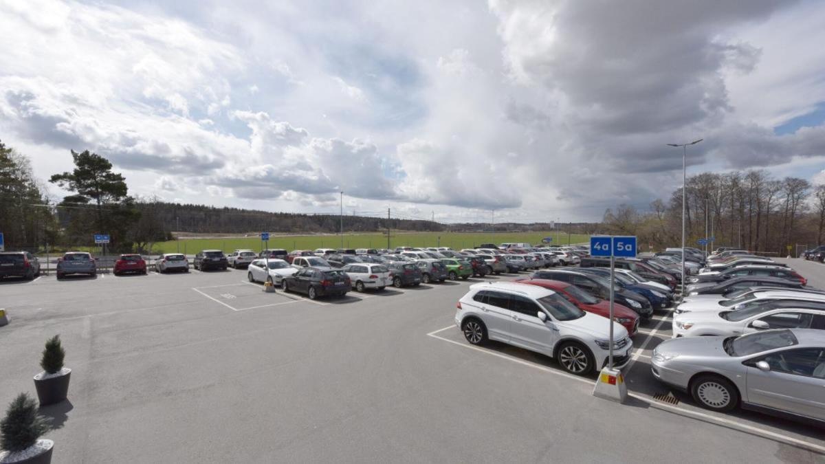 Maby Park Hotel Arlanda Exterior photo